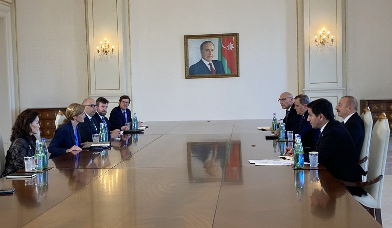 Սամանտա Փաուերը Ադրբեջանի իշխանությունների հետ քննարկել է Լեռնային Ղարաբաղում միջազգային դիտորդների տեղակայման անհրաժեշտությունը